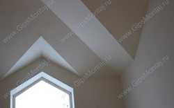 Отделка таунхауса гипсокартоном. Обшивка мансарды. Монтаж двухуровневых потолков
