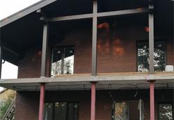 Гипсокартонные потолки с треками и парящим профилем